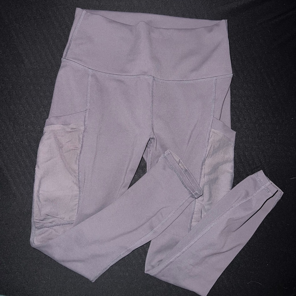 Fabletics XS purple crop mesh leggings